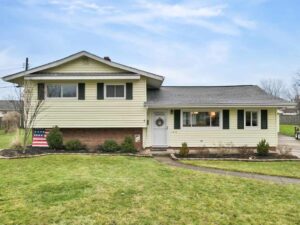 11375 Glen Oval, Parma Heights, OH 44130 - Front Exterior Photo