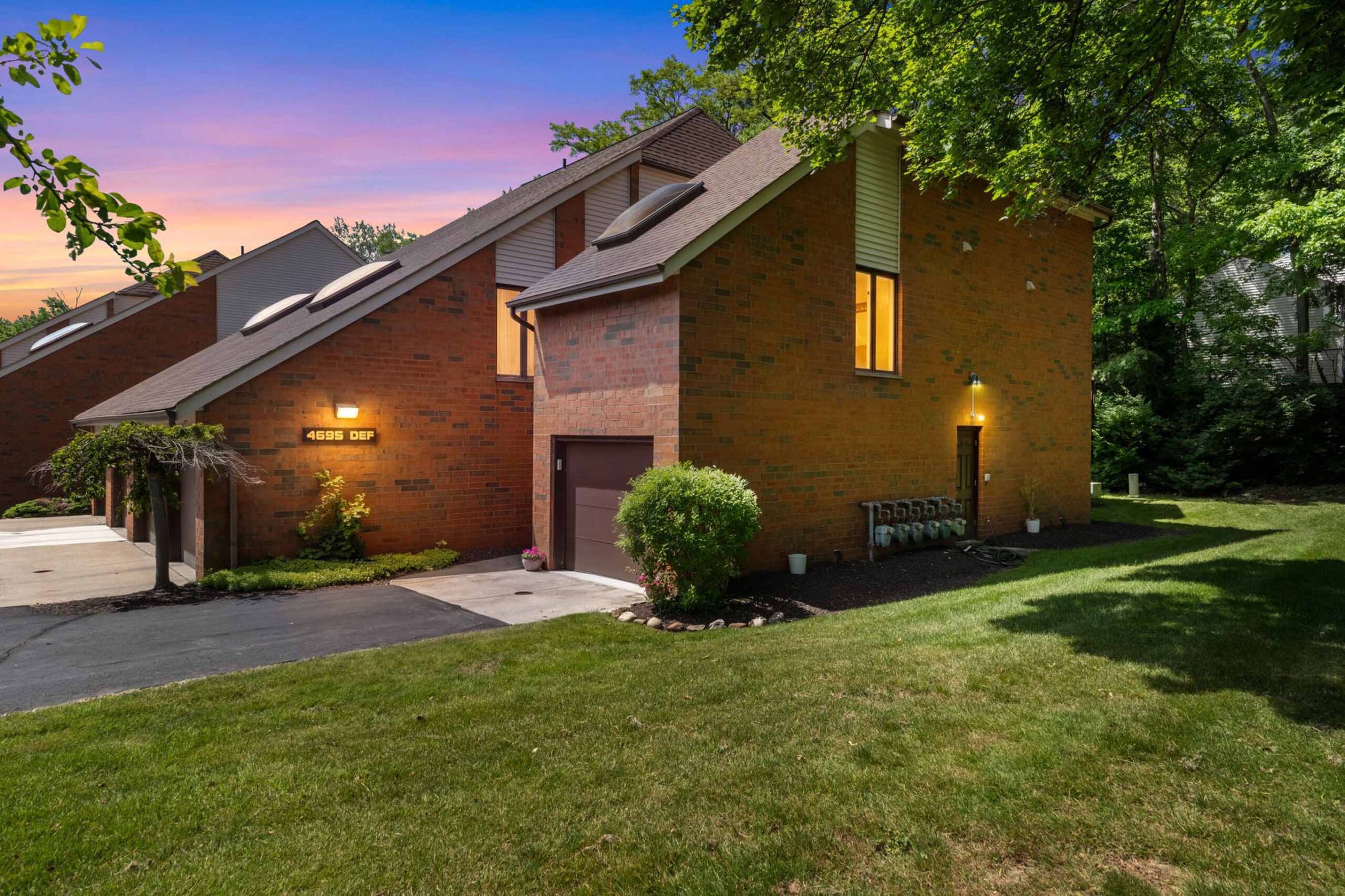 4695 Mayfield Rd., #F, South Euclid, OH 44121