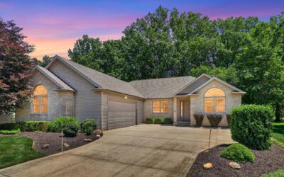 6575 Ruth Dr, Seven Hills, OH 44131